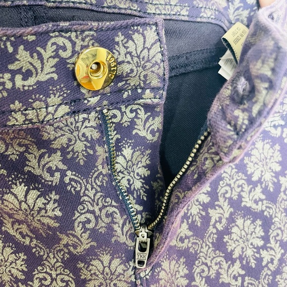 DL1961 Premium Denim Emma Ornate Leggings - Purple and Faded Gold Damask Sz. 26 - Picture 15 of 15